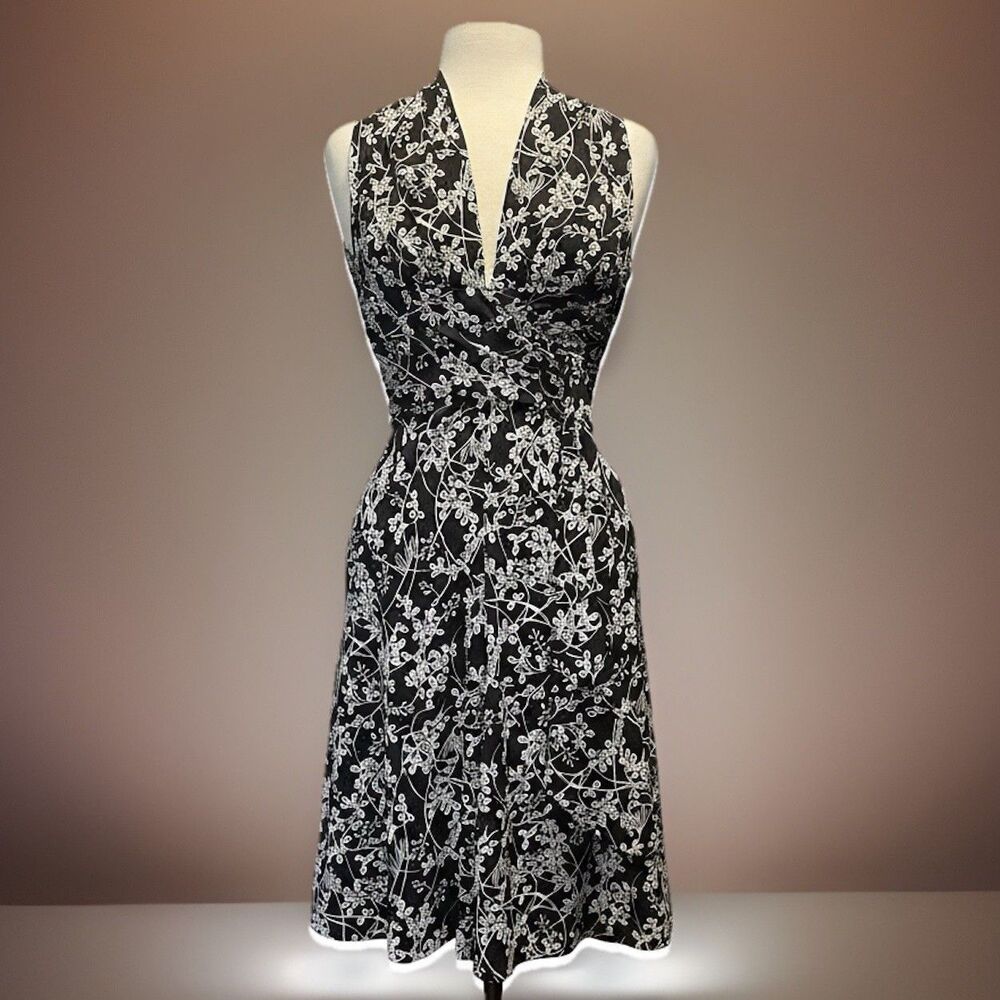 White House Black Market Women’s Formal Halter Dress Black And White Floral Sz 2